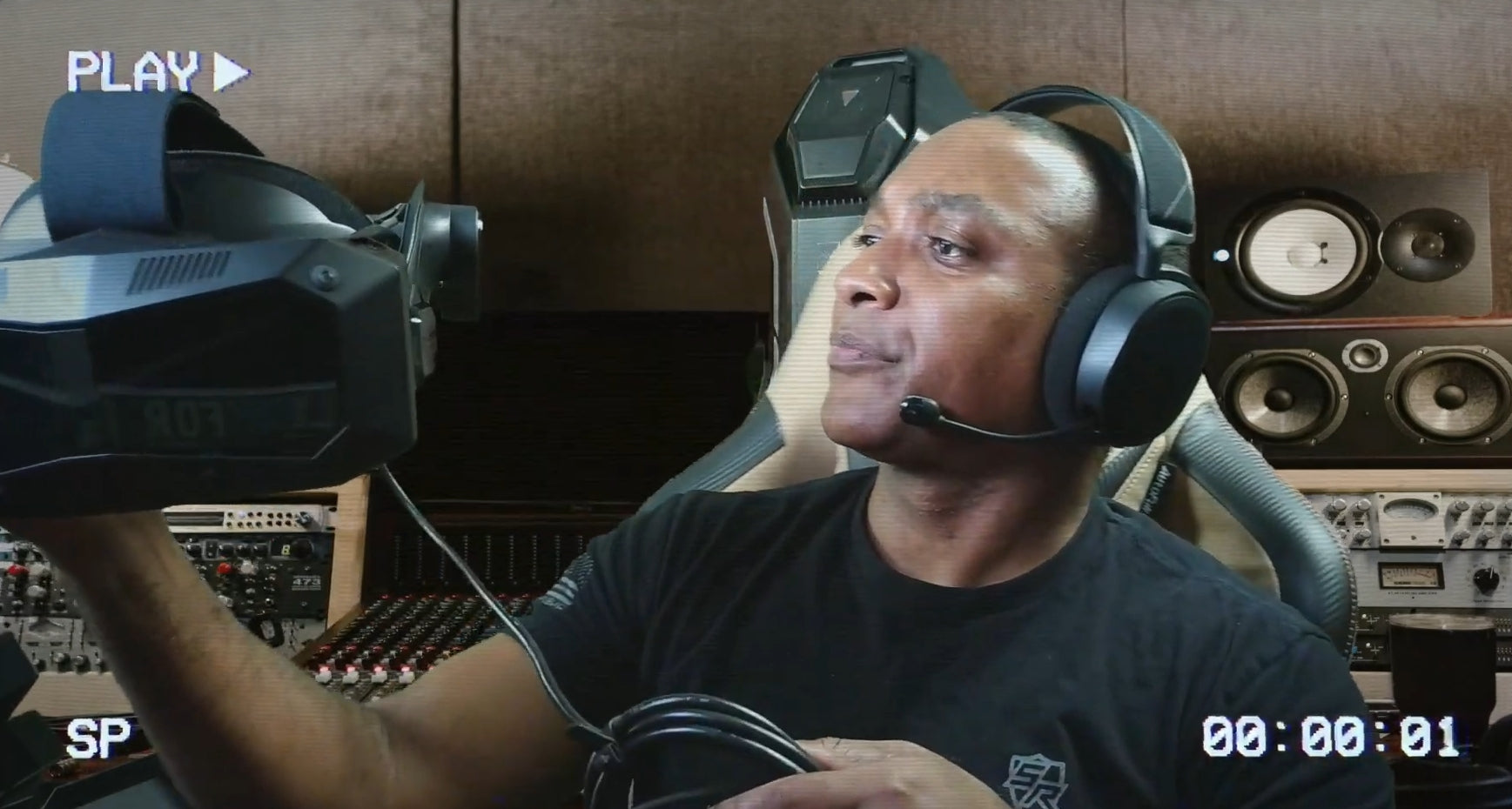 From the Flight Deck to Virtual Skies: The Story of Captain Marlon “Skyraider79er” Choyce and Pimax